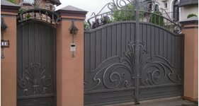 Металлические ворота для частного дома